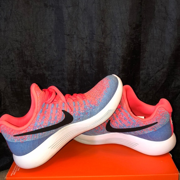 nike lunar running shoes